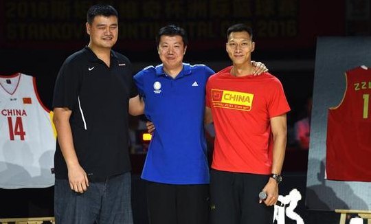 王治郅退役(中华男篮名宿王治郅正式宣布退役，无缘东京奥运会)