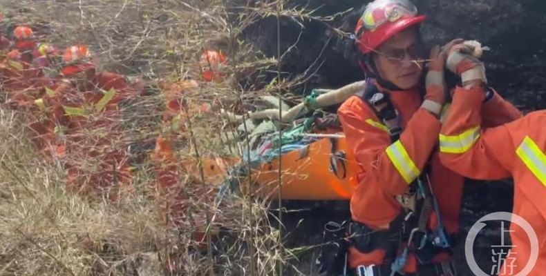 苍山13人差一两公里就到飞机坠毁地（苍山起火原因）