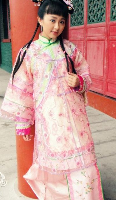怪侠欧阳德翡翠格格(神秘的怪侠与唯美的翡翠格格)