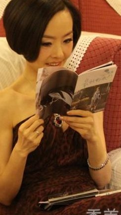 杨鲁豫(杨鲁豫主持的节目你知道吗？)