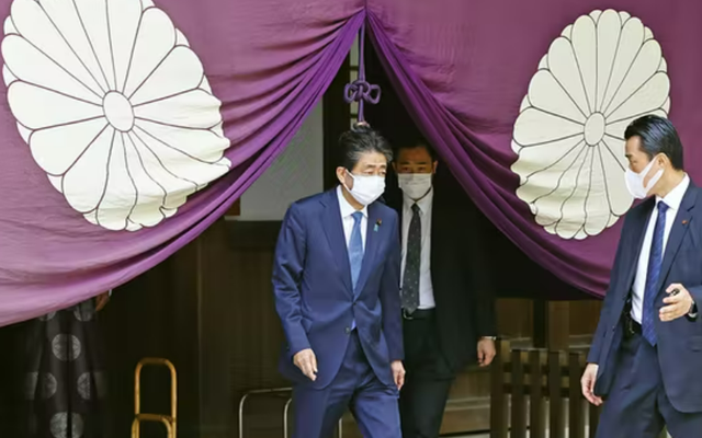 日本前首相安倍晋三参拜靖国神社（安倍内阁第一次参拜靖国神社新闻）