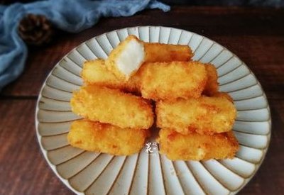 脆皮鲜奶（脆皮鲜奶制作方法视频）