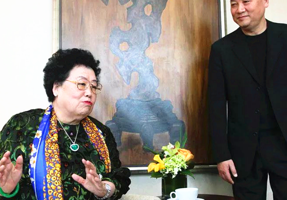 年轻时的迟重瑞陈丽华（迟重瑞和陈丽华年龄差）