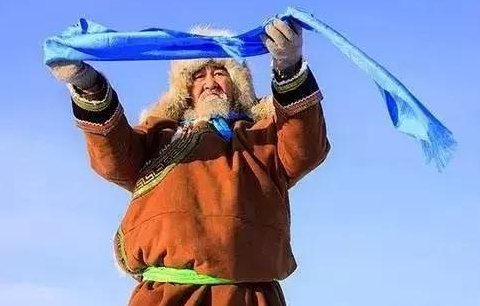 哈达什么意思（乌兰哈达什么意思）