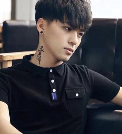 男生去理发店常见发型（男生理发店做发型）