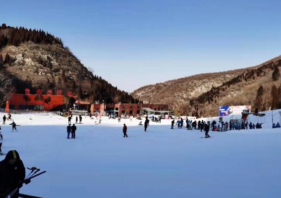 金象山滑雪场（金象山滑雪场长度）