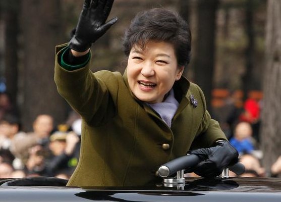 韩国女总统为什么坐牢（韩国女总统为什么逮捕）