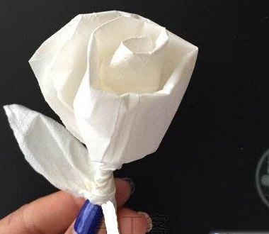 用纸折花大全图解（用纸折花的步骤图解法）