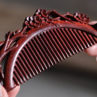 送梳子的忌讳（送梳子的忌讳是什么）