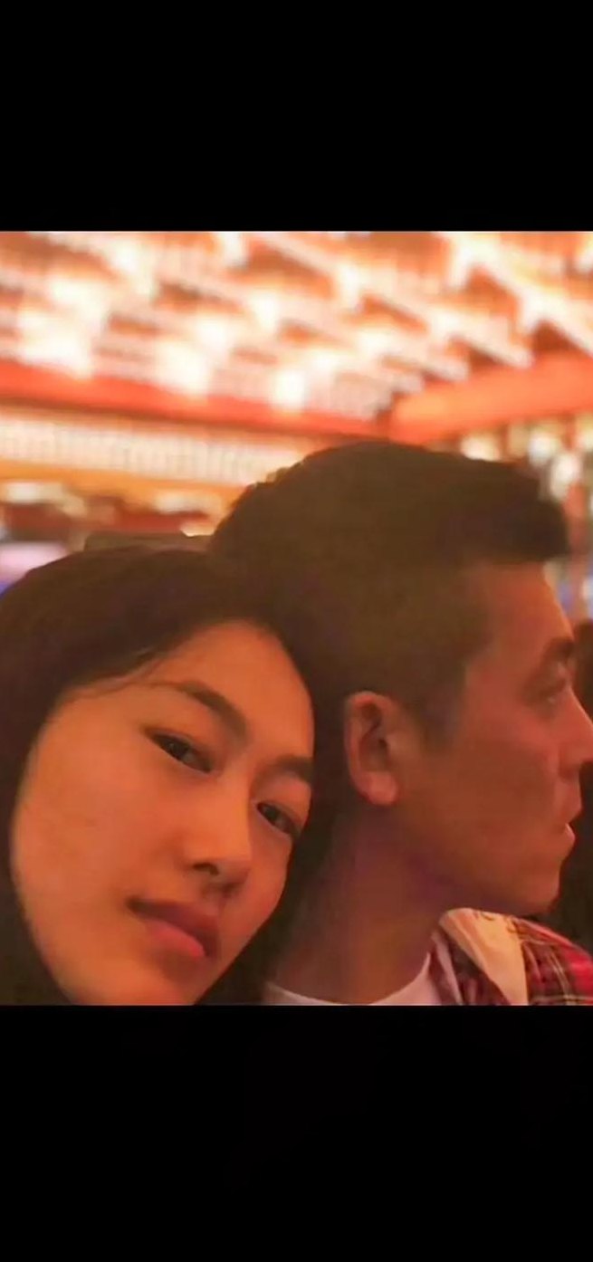 包含陈冠希秦舒培结婚的词条