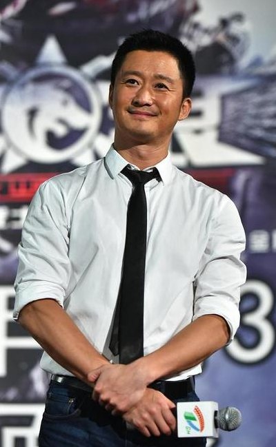 吴京现在的身价是多少（吴京现在的身价是多少亿）