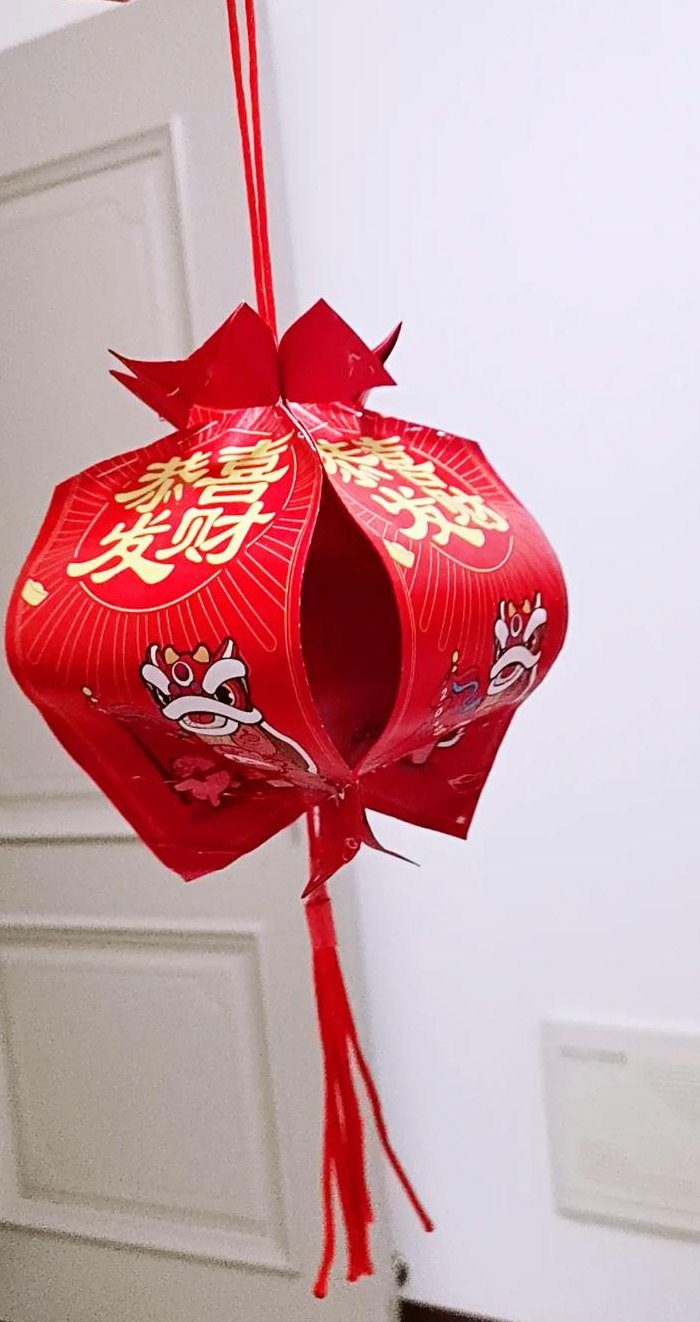 用4个红包制作手工灯笼（4个红包做灯笼的方法 步骤 教程）
