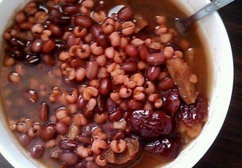 赤小豆和什么一起煮粥（赤小豆和什么一起煮粥好吃）