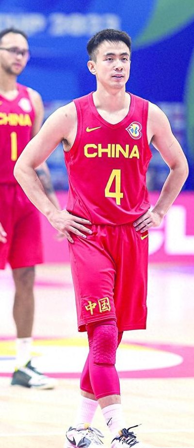 赵继伟年薪多少（赵继伟年薪多少?）