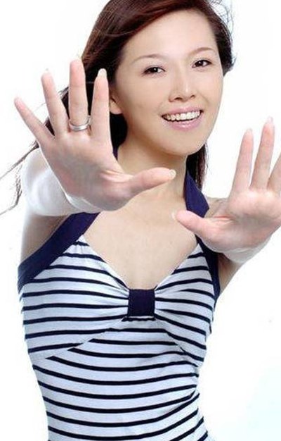 超女唐笑（超女唐笑离婚原因）