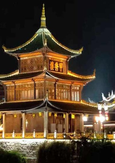 贵阳旅游十大景点排名（贵阳景点排行榜前十名）
