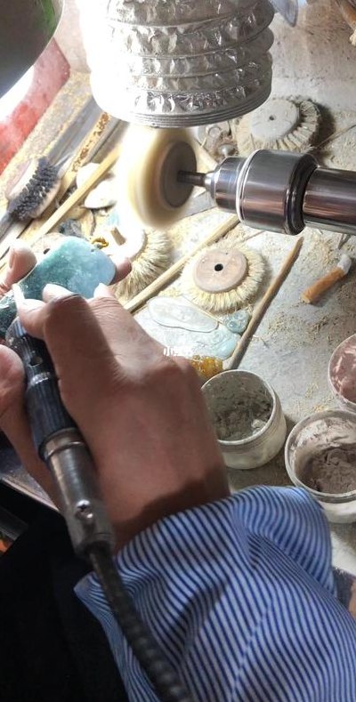 玉石抛光（玉石抛光最简单的办法）
