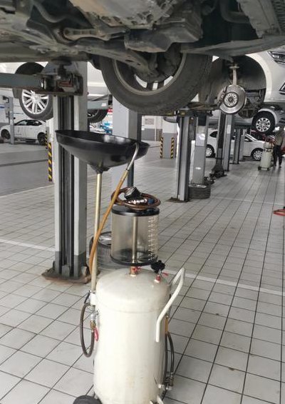 变速箱油怎么换（福克斯变速箱油怎么换）