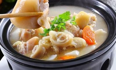 猪蹄山药汤（猪蹄山药汤怎么炖好喝又营养）