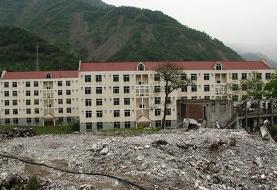 北川中学为什么不挖的简单介绍
