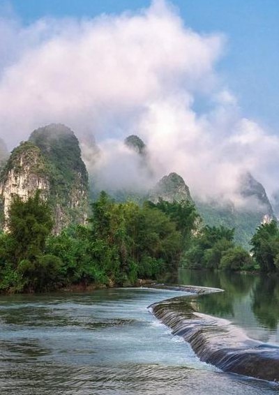 连绵的群山像什么填空（连绵的群山比喻）