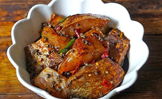 做鱼前腌鱼放什么调料（做鱼前腌鱼放什么调料好）