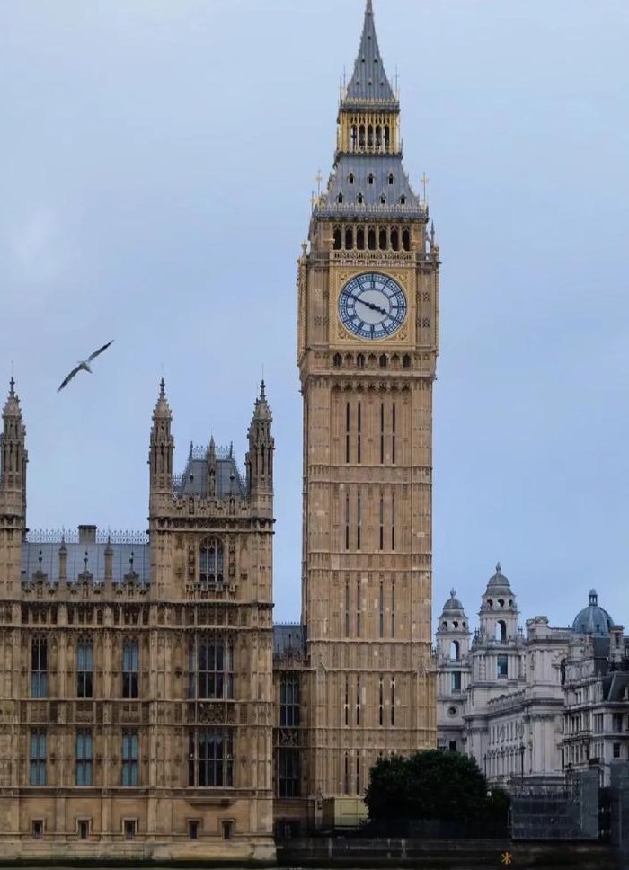 英国大本钟（英国大本钟图片）